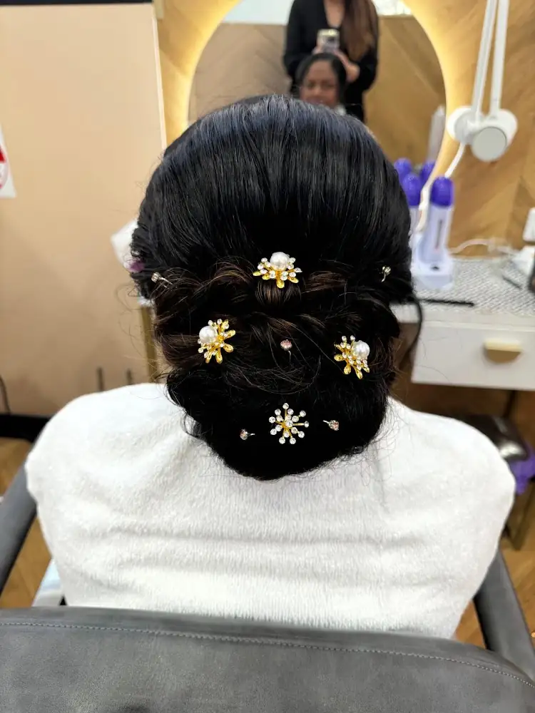 Photo 2 of Aura Beauty Launge from its public Google listing